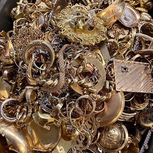 Jewelry - #39 Jewelry Item or Bundle